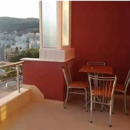 With Sea View Apartament Saranda